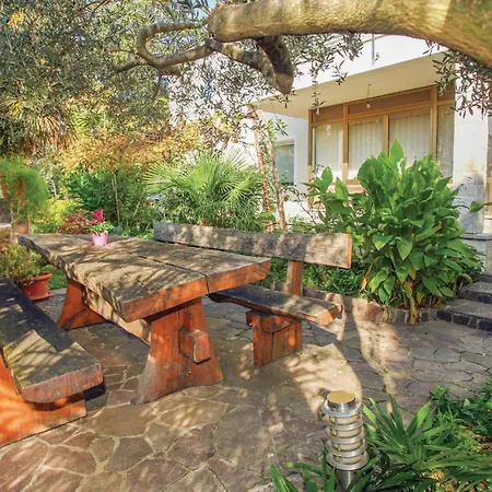 Appartamento 1 Bedroom Beautiful In *