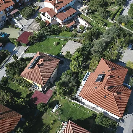 1 Bedroom Beautiful In Appartamento Lucija